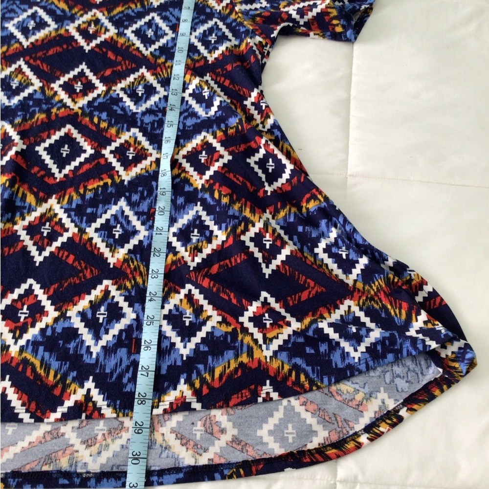 Top - LuLaRoe - Picture 3 of 7